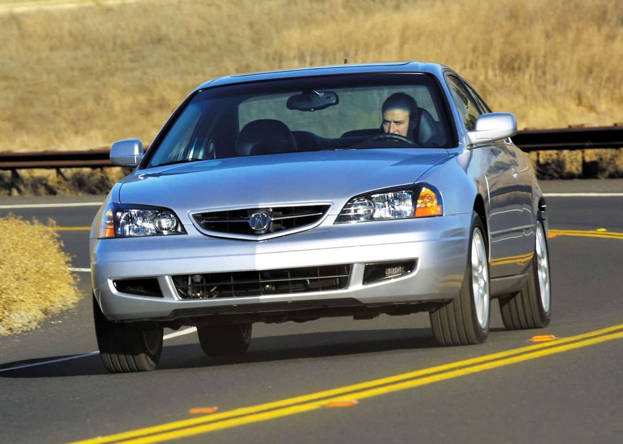 Si tienes un carro de la marca Honda o Acura y quieres saber si ha sido llamado a revisión, puedes encontrar esta información a través de los sitios webs 
<a href="http://www.recalls.honda.com"><u>www.recalls.honda.com</u></a> o 
<a href="http://www.recalls.acura.com"><u>www.recalls.acura.com</u></a>.