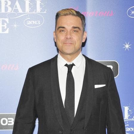 El cantante está enteradísimo sobre todo lo que tenga que ver con estos seres. E incluso quería comprar una isla en California para poder observar cualquier actividad fuera de este planeta.