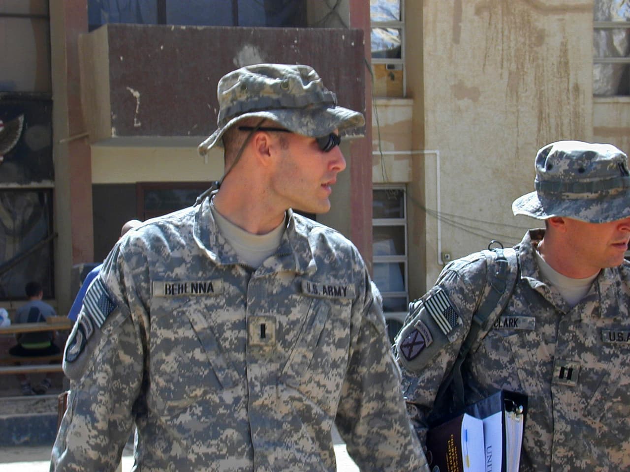 <b>Michael Behenna</b>. Fue condenado por un tribunal militar en 2009 por matar a un prisionero iraquí sospechoso de ser parte de Al-Qaeda. Fue perdonado por el presidente el 6 de mayo de 2019.