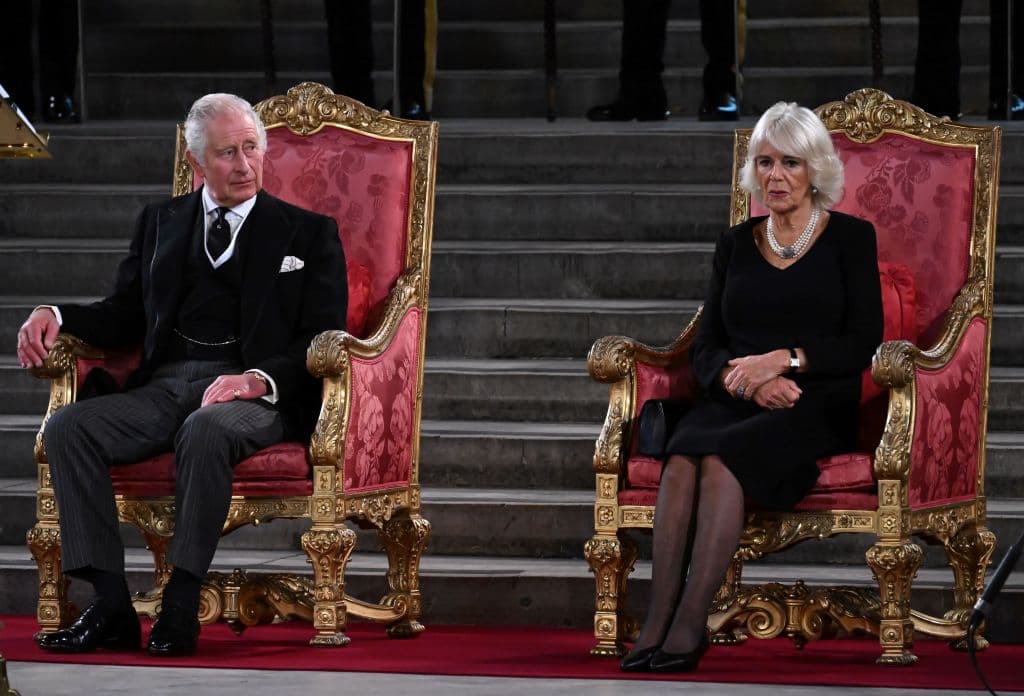<a href="https://www.univision.com/famosos/murio-la-reina-isabel-rey-carlos-mensaje">En su primer mensaje como rey</a> del Reino Unido, Carlos III reconoció que tiene el apoyo incondicional de su esposa.
<br>
