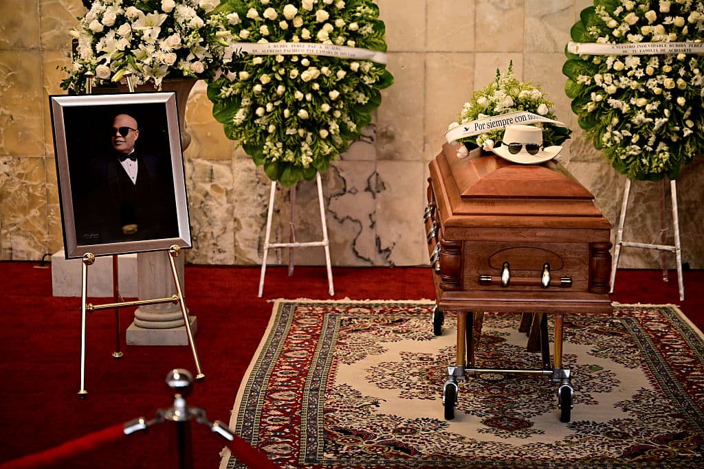 Desde que se confirmó la muerte del merenguero Rubby Pérez, otros grandes talentos musicales no han dejado de expresar su tristeza y condolencias por el cantante y las víctimas del desplome del techo de la discoteca “Jet Set”, en Santo Domingo.