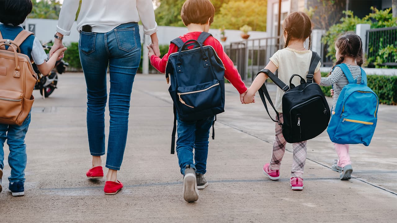 Calendario escolar 2024 - 2025 en Arizona: Fechas clave de distritos escolares del condado de Maricopa