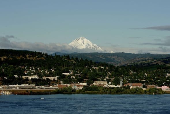 <h3 class="cms-H3-H3">14. Portland, Oregon</h3>
<br>
<b>(Total: 36.32)</b>
<br>
<br>El 1.8% de crecimiento del PIB y poco gasto anual en salud son los puntos flacos de la entidad. Por el contrario,
<b> sus grandes oportunidades laborales, su apertura a los inmigrantes y su poca brecha salarial en géneros la hacen atractiva. </b>