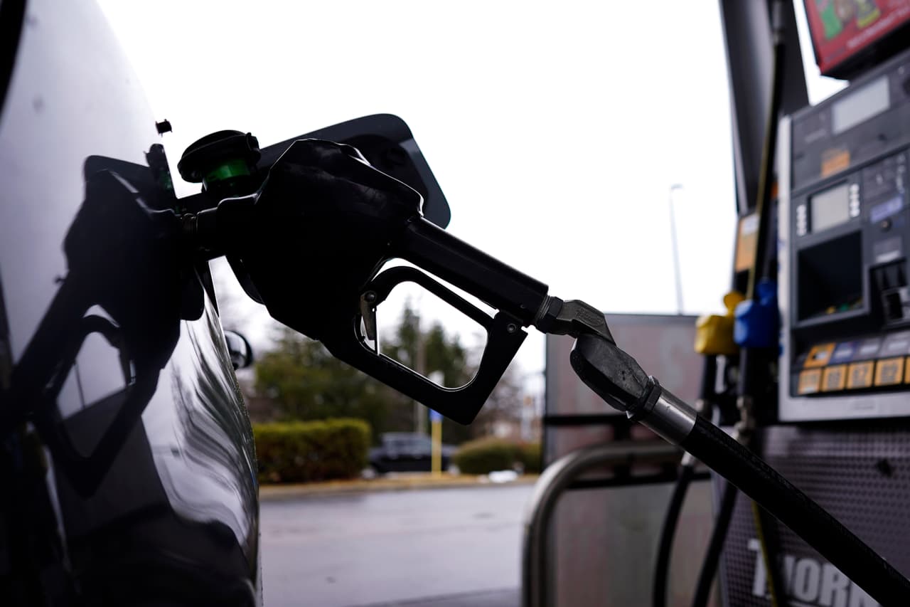 🔴 
<b>Precios del fuel oil: -11% en julio frente a junio</b>
<br>
<br>Los precios al consumidor escalaron 8.5% en julio comparado con ese mismo mes del año anterior, informó el gobierno. Eso representa una desaceleración frente al alza anual del 9.1% vista en junio. De mes a mes, los precios no variaron, algo que no se veía hace unos dos años.