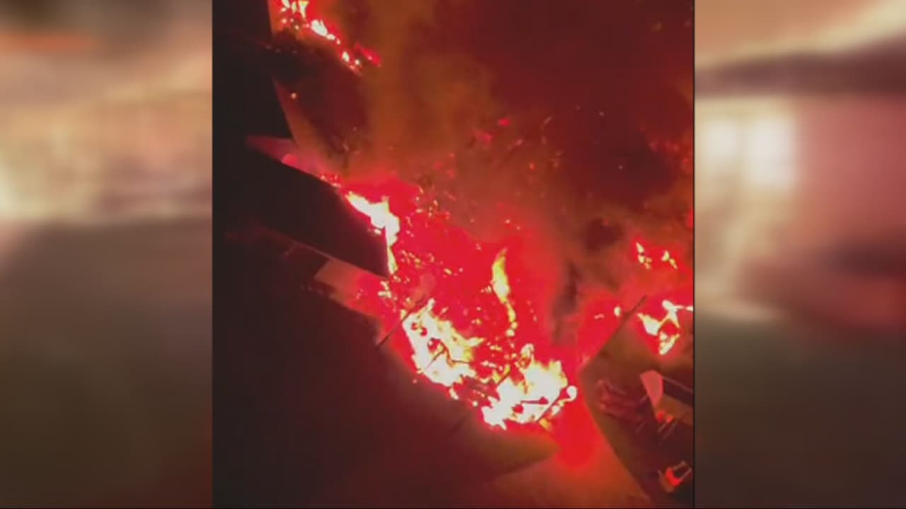 Incendio de gran magnitud consume varias casas en reserva de los Miccosukee
