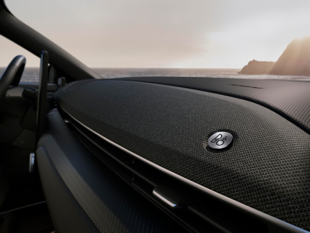 Entre sus elementos opcionales están el sistema de audio premium de la marca Bang & Olufsen
<i>...</i>