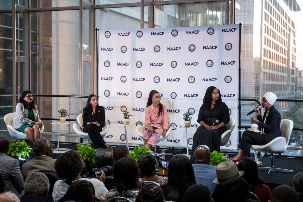 <b>La reelección del llamado 'Squad'. </b>Cuatro representantes progresistas del Partido Demócrata fueron reelegidas en la Cámara de Representantes: Rashida Tlaib, Alexandria Ocasio-Cortez, Ayanna Pressley e Ilhan Omar.