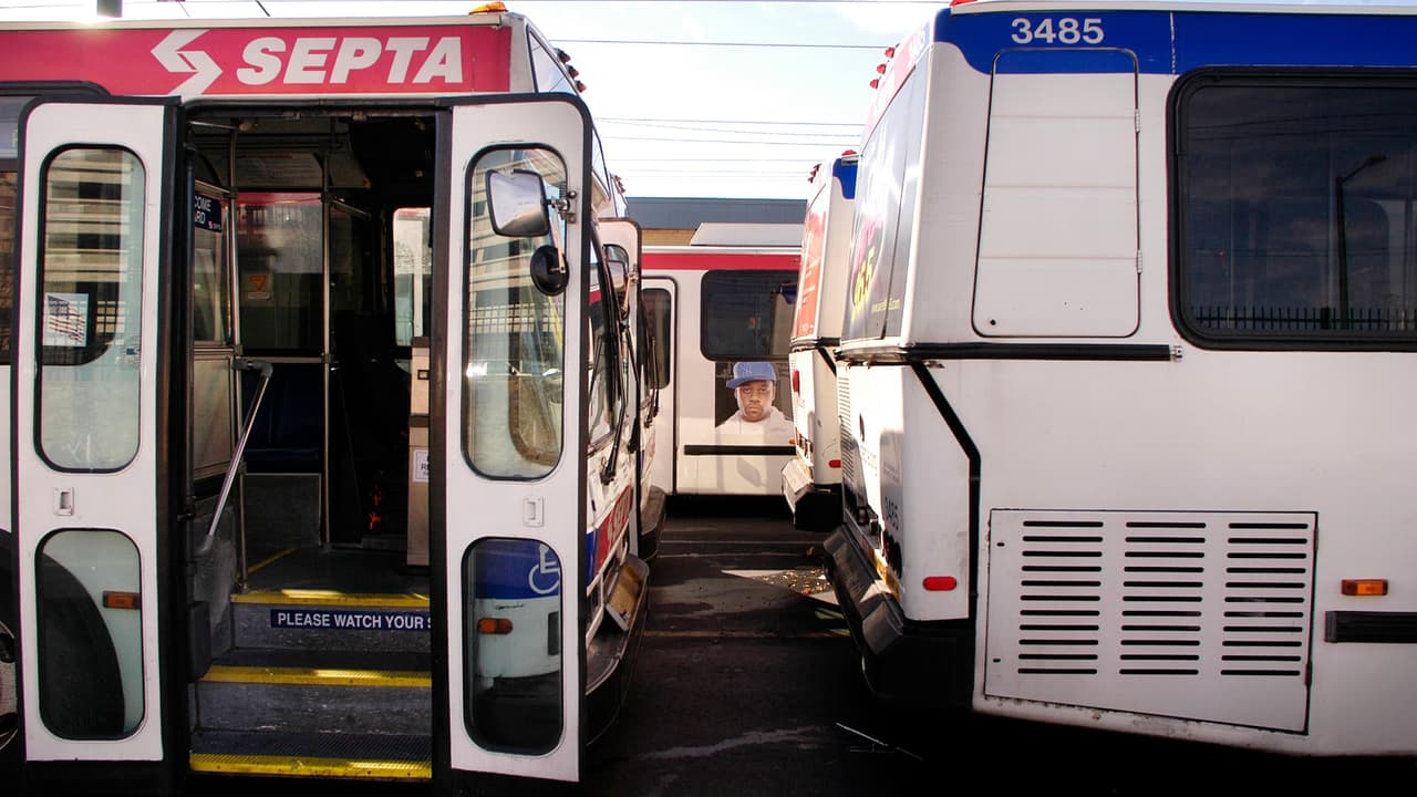 Pelea en un autobús de SEPTA deja a un adolescente muerto