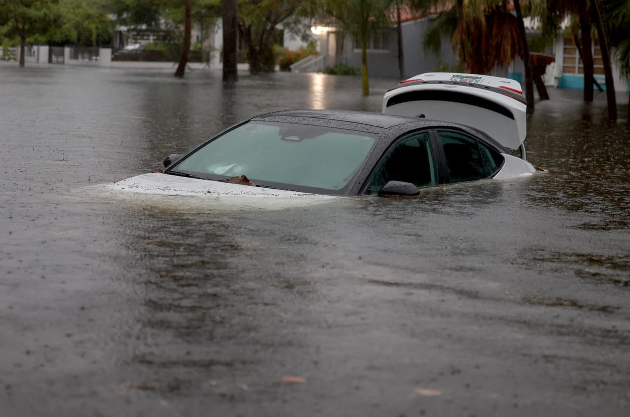 El gobernador Ron DeSantis declaró el estado de emergencia en los condados Broward, Collier, Lee, Miami-Dade y Sarasota.