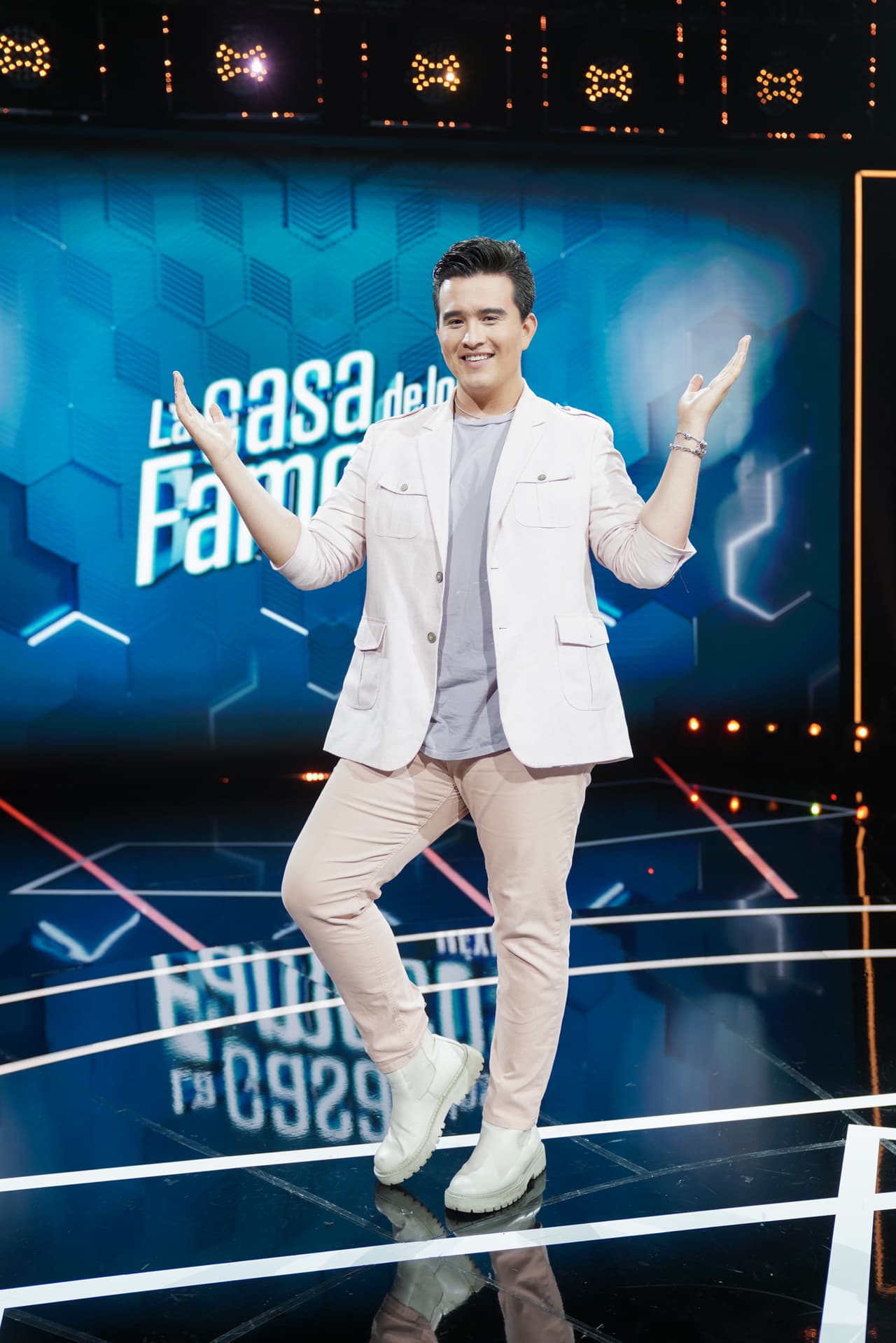 Pablo Chagra, siempre divertido y atento a todo lo que pasa tras bamablinas.