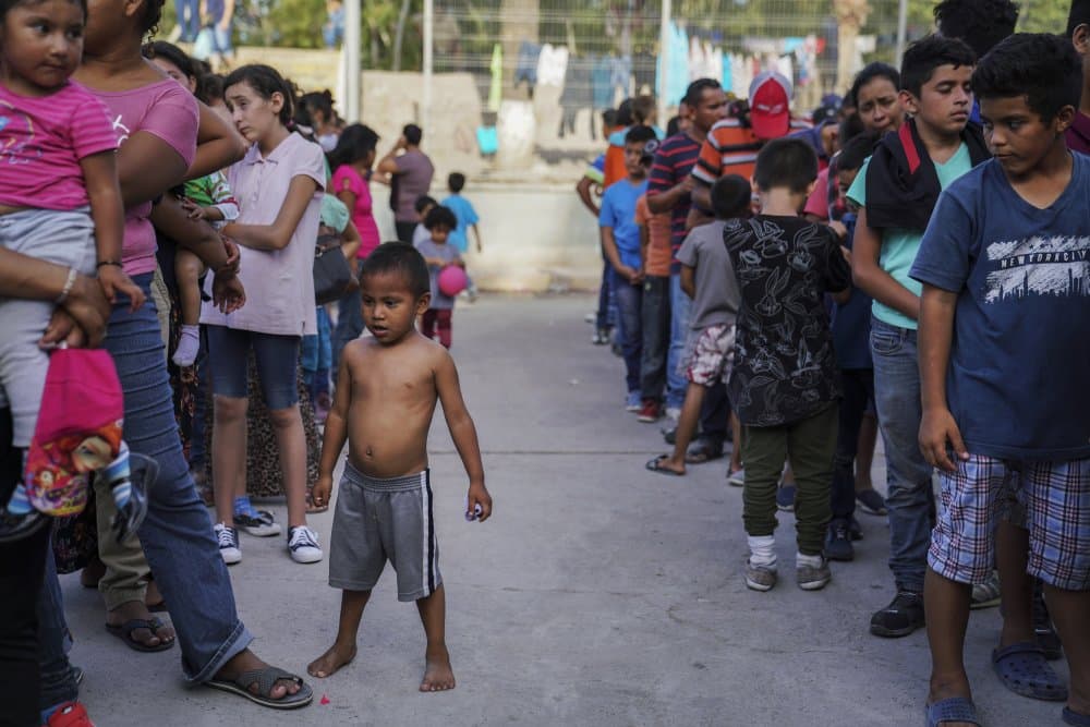 Corte federal vuelve a permitir que el gobierno de Trump siga enviando a México a solicitantes de asilo, el mismo día de haberlo bloqueado