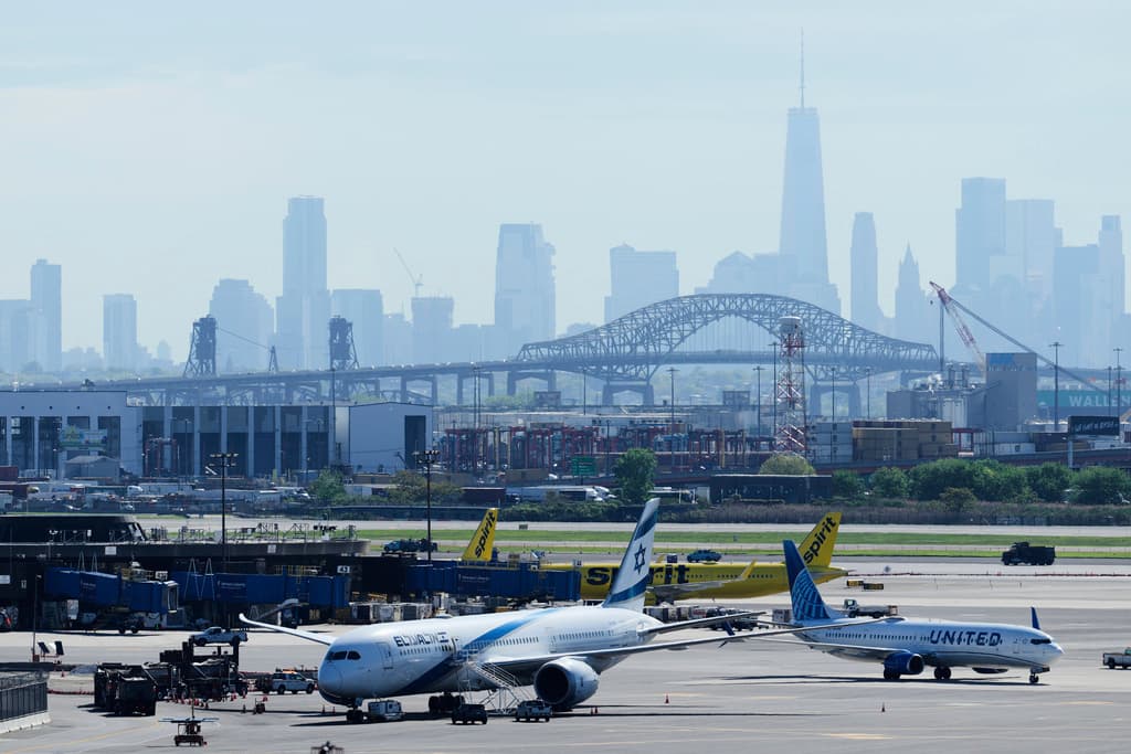 Nuevo incidente con el radar del aeropuerto de Newark afectó temporalmente las operaciones
