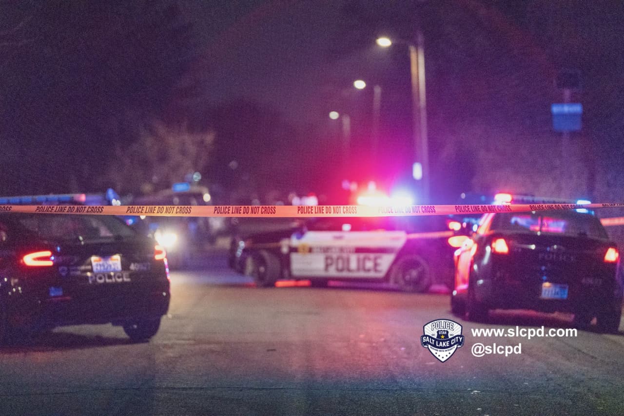 Oficiales de Salt Lake City investigan dos tiroteos que sucedieron al mismo tiempo.
