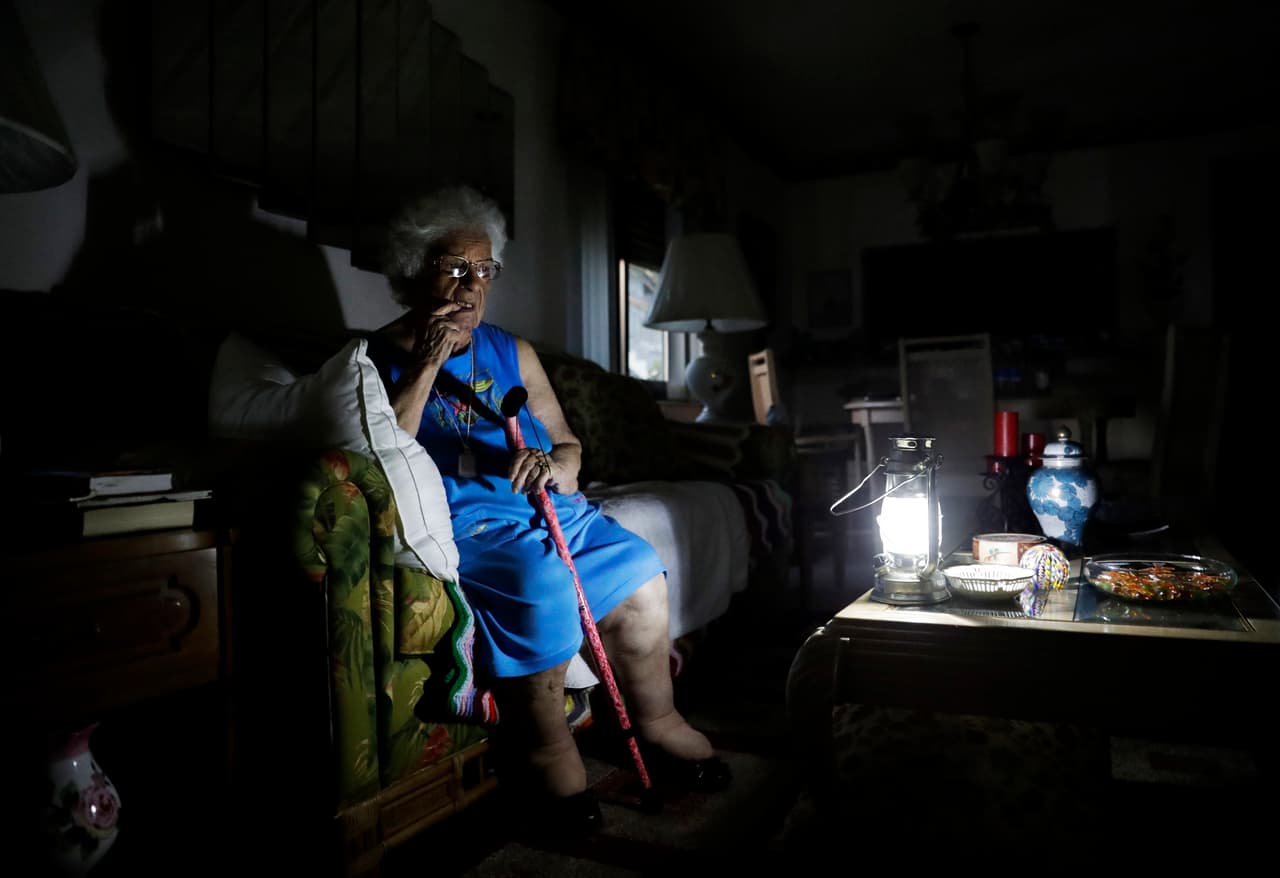 Tras el paso de Irma queda el calor: cómo la falta de luz amenaza a los ancianos de Florida