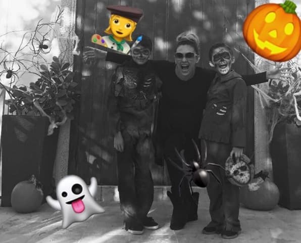 Sus niños han crecido muchísimo desde las primeras veces que los vimos, en esta foto de octubre del 2017 es muy notorio el cambio. Miguel ya tiene 10 años y Daniel celebró sus 9 años este 18 de diciembre.