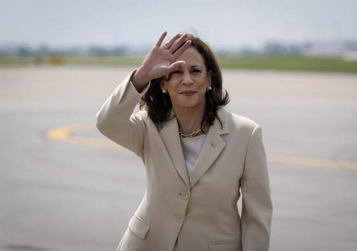 Harris endurece su plan en la frontera para cerrar la brecha con el discurso migratorio de Trump