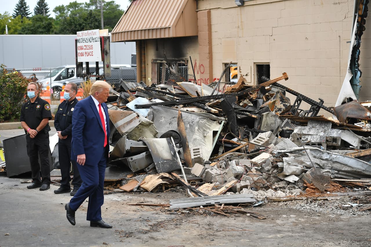 Así te hemos contado la visita de Trump a Kenosha, donde evitó hablar de la tensión racial