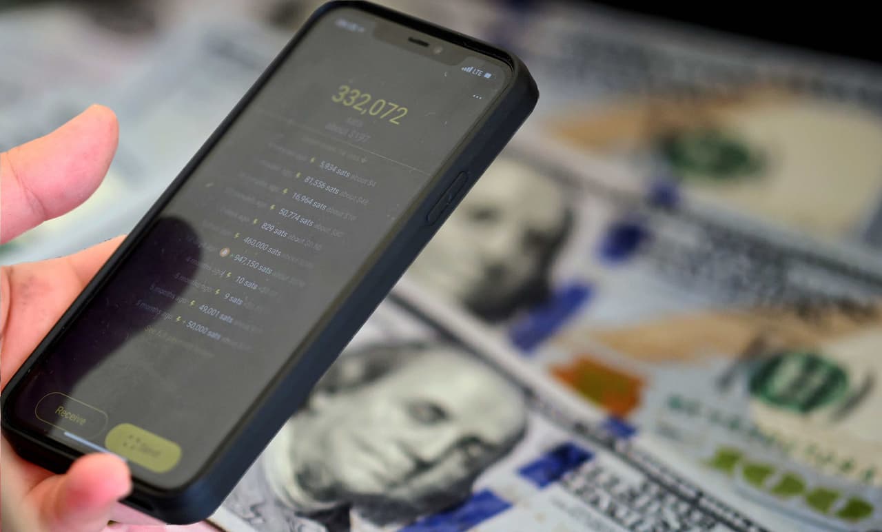 <ul>
 <li>Otros documentos y registros de ingresos que informen de transacciones de criptomoneda</li>
 <li>Formulario 1095-A, Declaración del Mercado de Seguro de Salud para conciliar el Crédito tributario de prima adelantado de cobertura de seguro médico</li>
 <li>Carta 6419, Reconciliación del Crédito tributario por hijos anticipado (en inglés) para conciliar los pagos adelantados del Crédito tributario por hijos</li>
 <li>Carta 6475, Pago de impacto económico de 2021, para determinar la elegibilidad para reclamar el Crédito de recuperación de reembolso </li>
</ul>