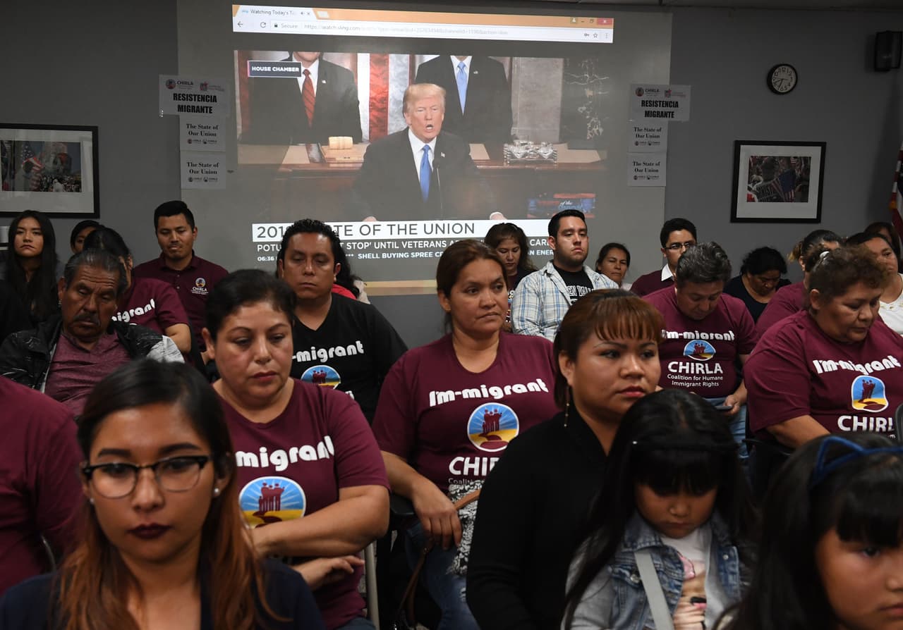 "Quedarán desprotegidas nuestras familias": Organizaciones de inmigrantes responden al discurso de Trump en el Estado de la Unión