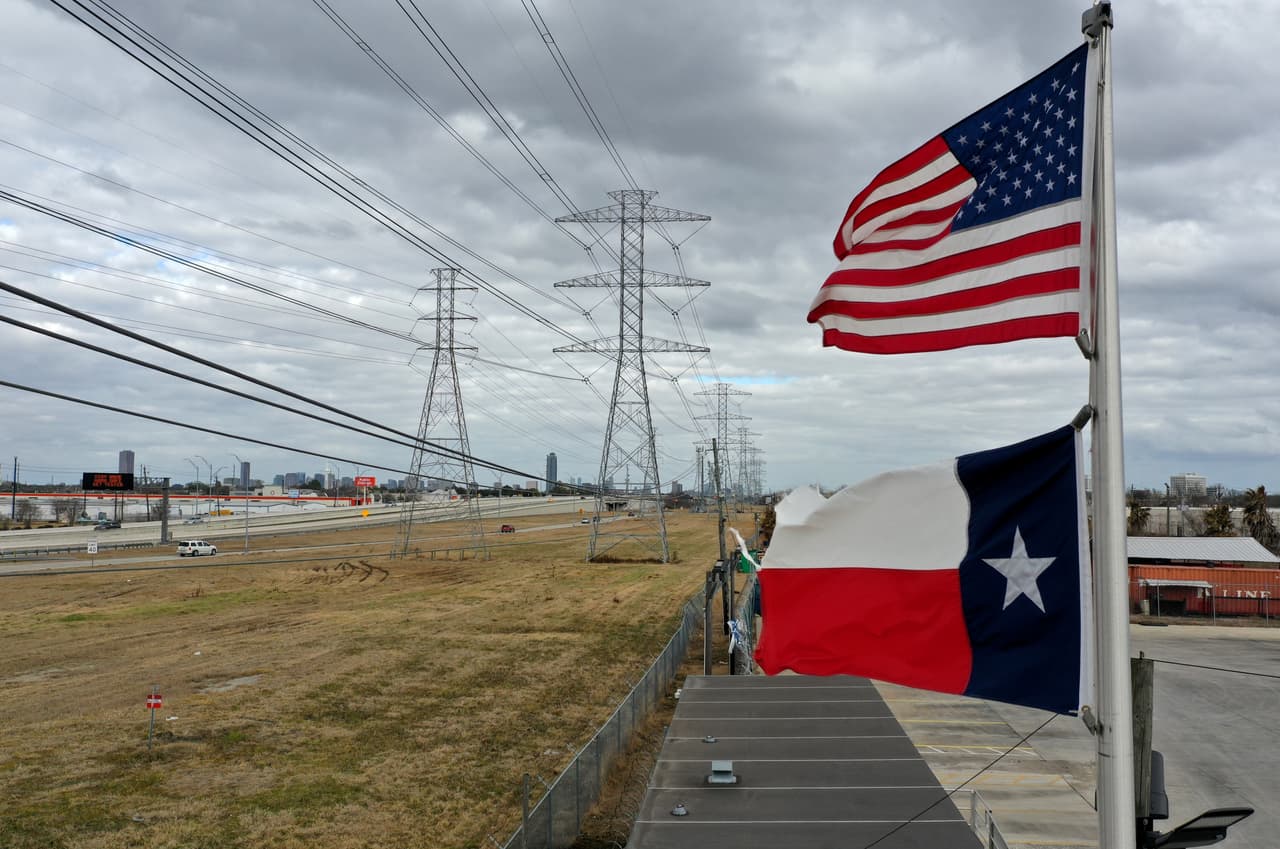 <h3 class="cms-H3-H3">6. Houston-The Woodlands-Sugar Land, Texas</h3>
<br>
<br>☢️ 
<b>La estación South Texas </b>Project Nuclear está a unas 65 millas del área metropolitana.
<br>
<br>☢️ 
<b>Densidad de población:</b> 3,598 por milla cuadrada.
<br>
<br>☢️ 
<b>Estimación de muertes y heridos en caso de un ataque: </b>330,850 muertes, 693,340 heridos.
<br>
<br>☢️ 
<b>Sistema de prevención:</b> Houston’s Health Department’s Preparedness Plans.
<br>