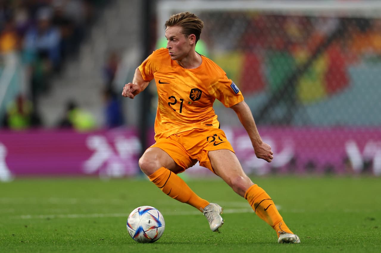 <h3 class="cms-H3-H3">7. Países Bajos</h3>
<br>
<br>⚽ 
<b>Valor de la plantilla: </b>$779 millones.
<br>
<br>⚽ 
<b>Jugador más caro: </b>Frenkie de Jong.
<br>
<br>⚽
<b> Costo de transferencia de su jugador más caro: </b>$113 millones.
<br>