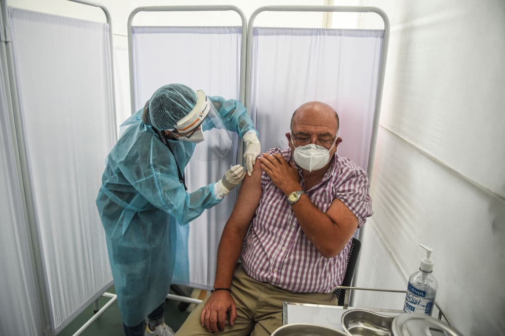 En esta fase de vacunación también quedan incluidas personas menores de 60 años con precondiciones médicas.