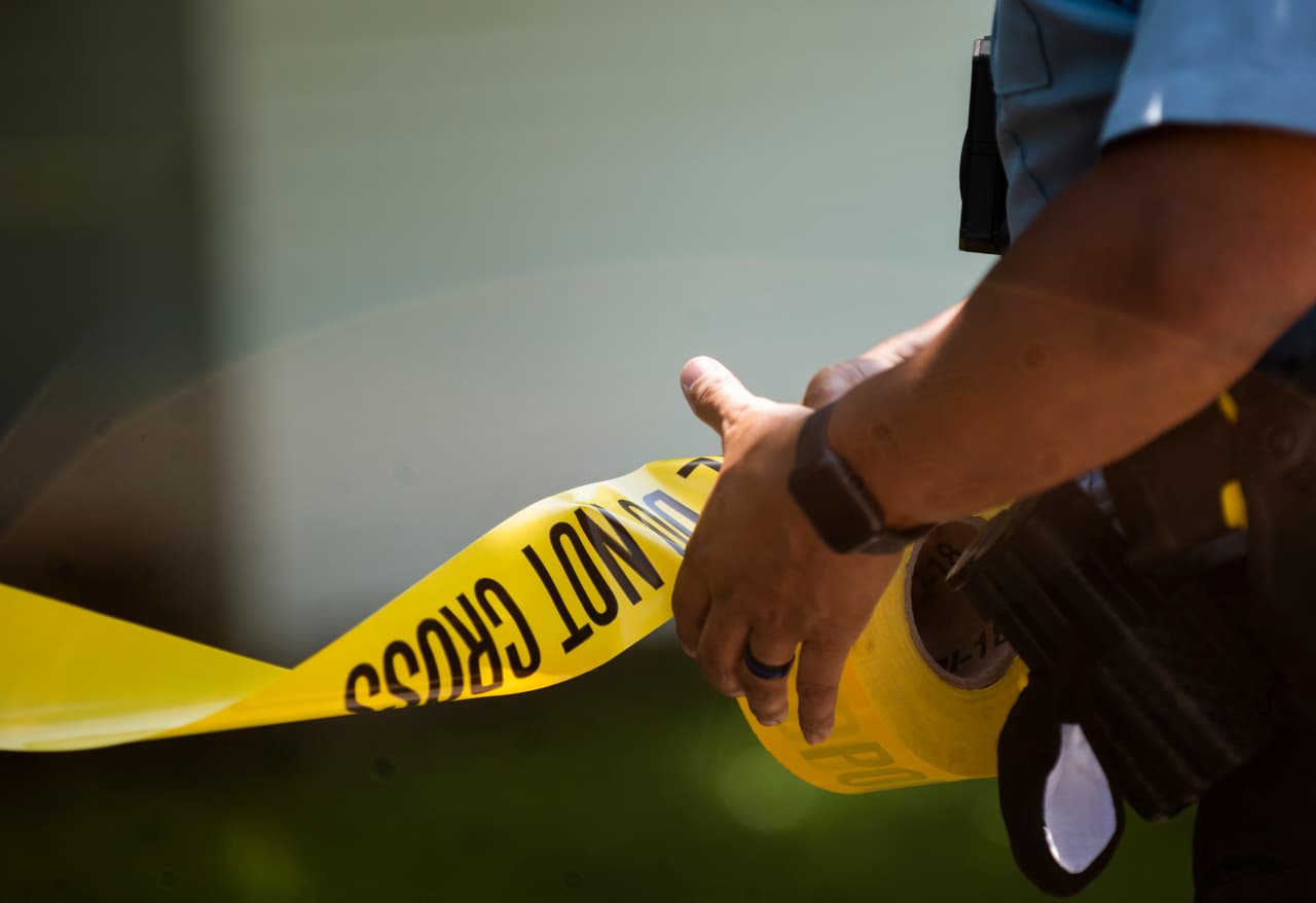 Policía de Delano investiga muerte sospechosa en W Cecil Avenue y Hiett Avenue