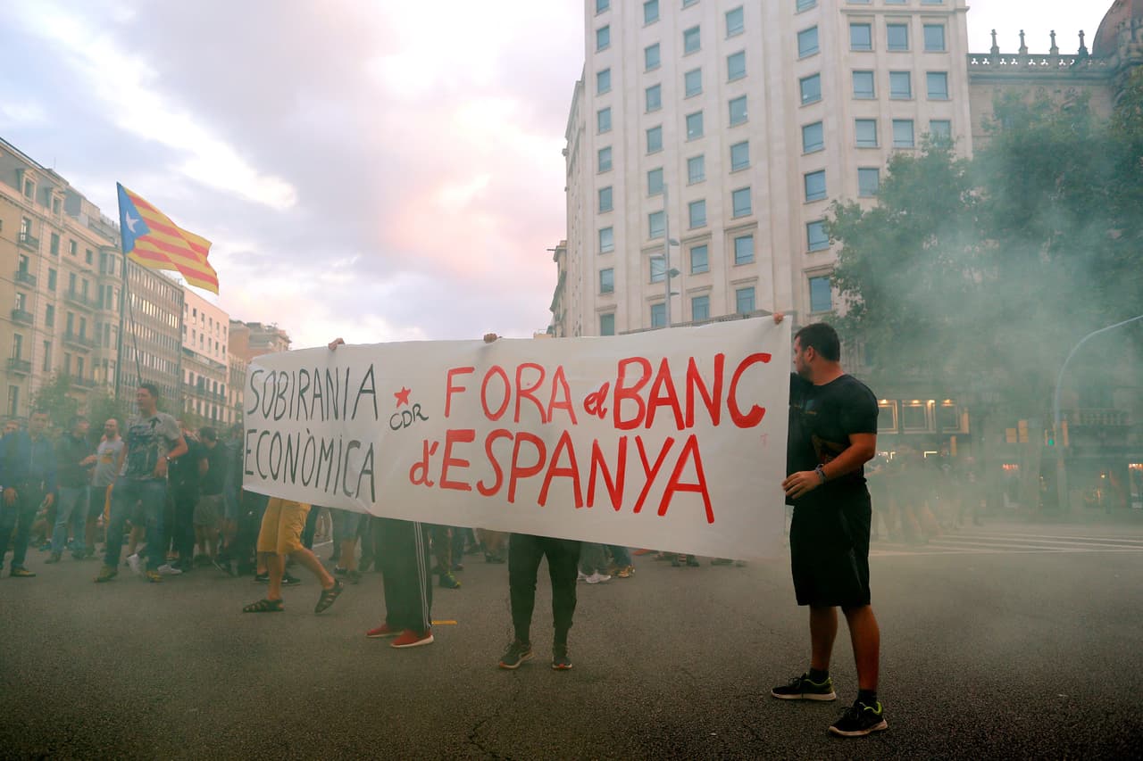 Según las autoridades al menos 180,000 personas asistieron a las manifestaciónes.