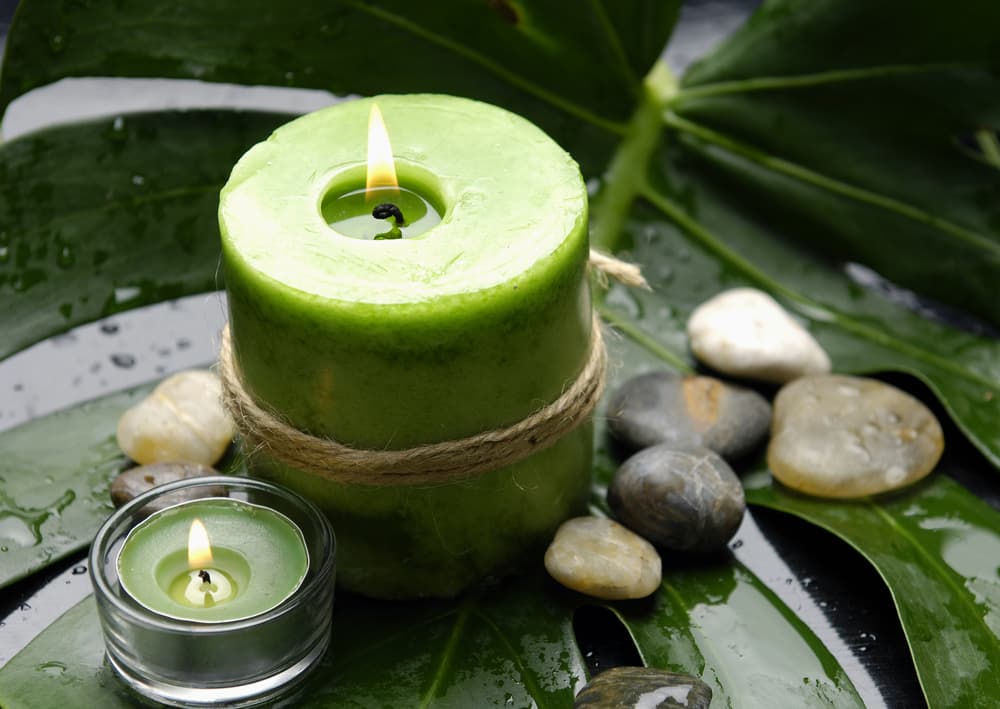 También usa velas de esos respectivos colores para aromatizar la casa y también tener espigas, cereales, algo que a medianoche puedes usar.
<br>