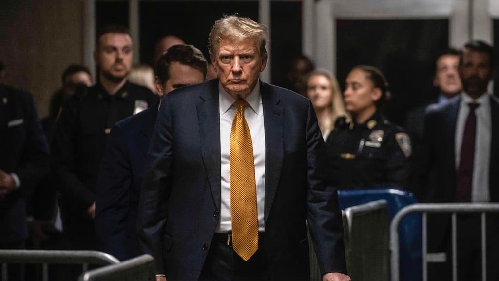 ¿Está Donald Trump en aprietos?  El juicio criminal contra el expresidente llega a su momento crucial
