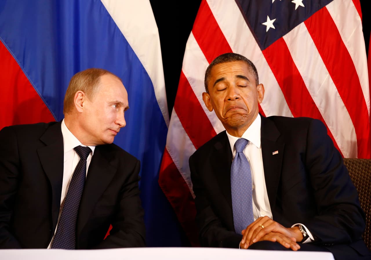 Vladimir Putin conversa con Barack Obama en la reunión del G20 realizada en Los Cabos, México. 18 de junio de 2012.