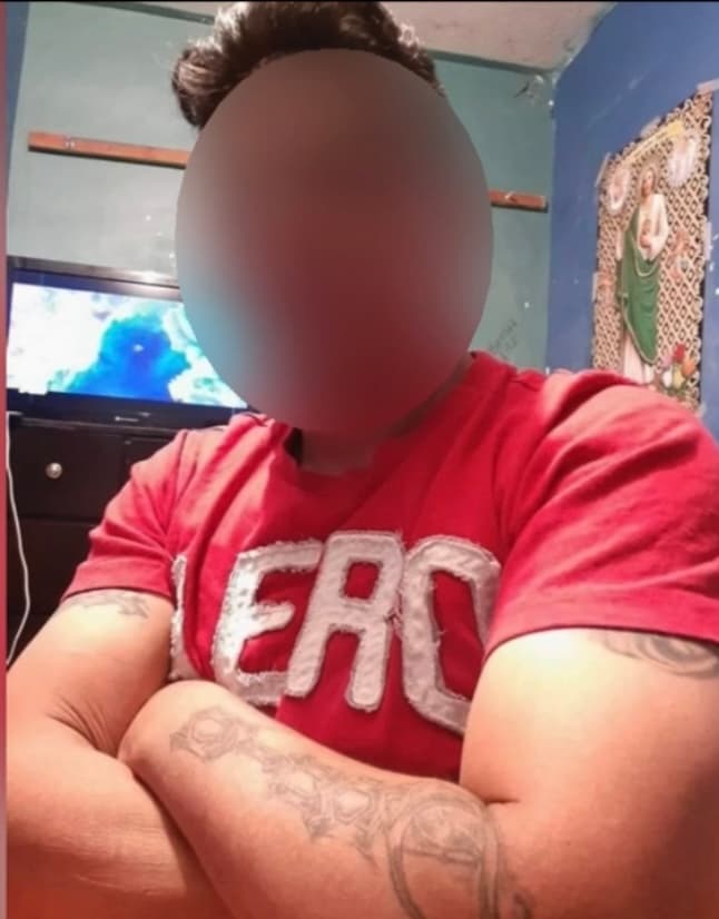Y es que, por el momento, todas las miradas de las autoridades apuntan al hombre con el que Mary compartía su casa y la vida de su hija. Identificado como Luis Cuevas, 
<b>el sujeto está siendo buscado por oficiales mexicanos y estadounidenses. </b>
<br>