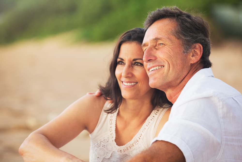Tu manera de ser madura y responsable inspira a todos aquellos que están buscando una relación seria, alguien en quien confiar y apoyarse en los momentos difíciles de la vida, una persona que no les fallará. En esa percepción de la realidad está tu arma de triunfo.