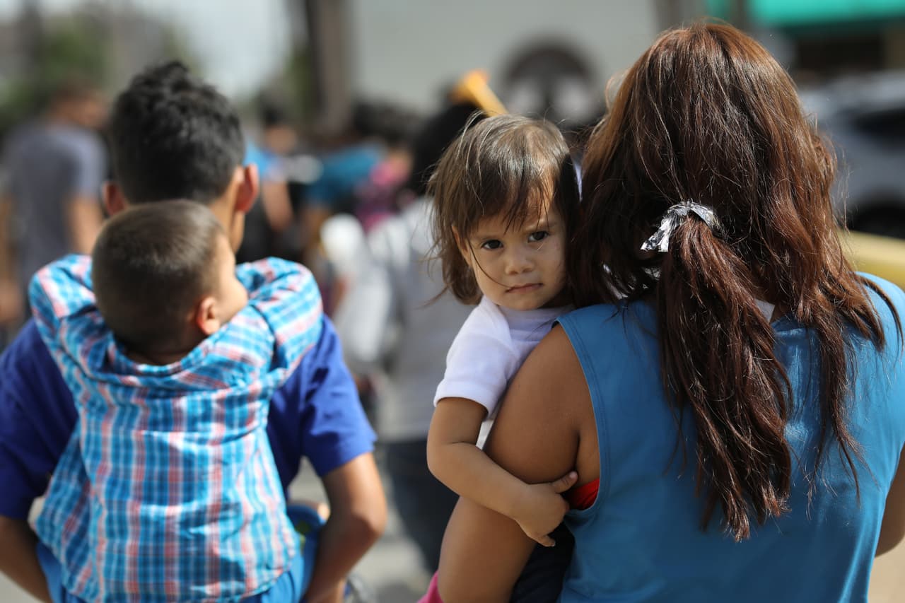 Claves del decreto migratorio de Biden que incluye beneficios para cónyuges indocumentados de estadounidenses