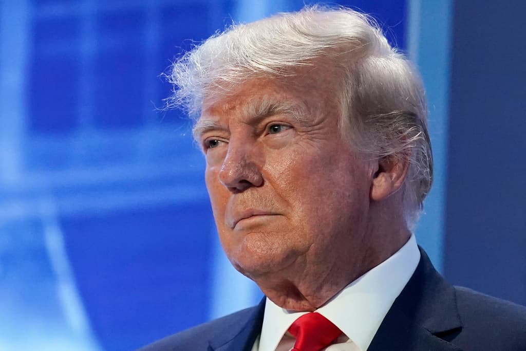 Fianza de Trump en Georgia es fijada en $200,000 