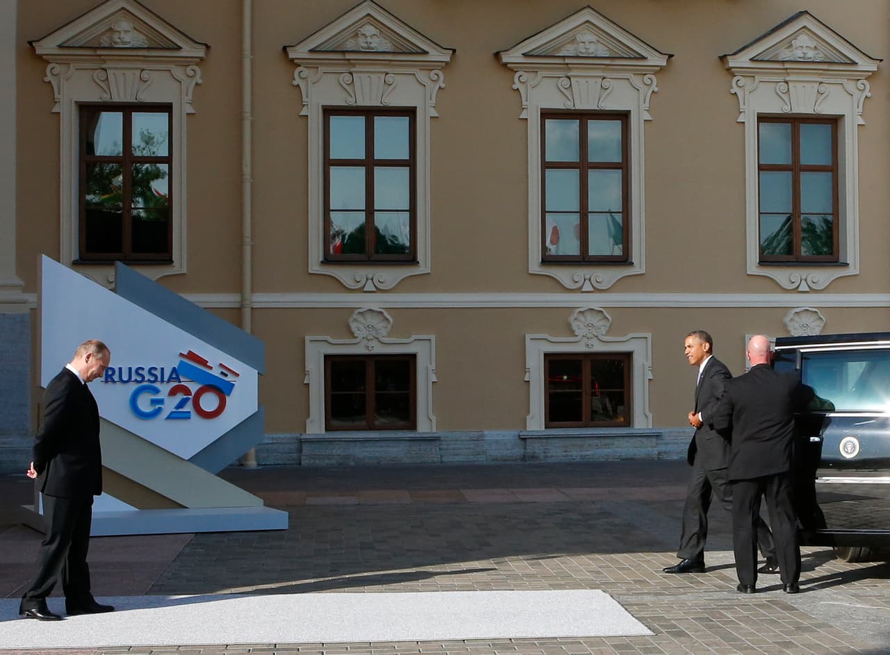 El recibimiento de Vladimir Putin a Barack Obama cuando llegó a la cumbre del G20 en San Petersburgo. 5 de septiembre de 2013.