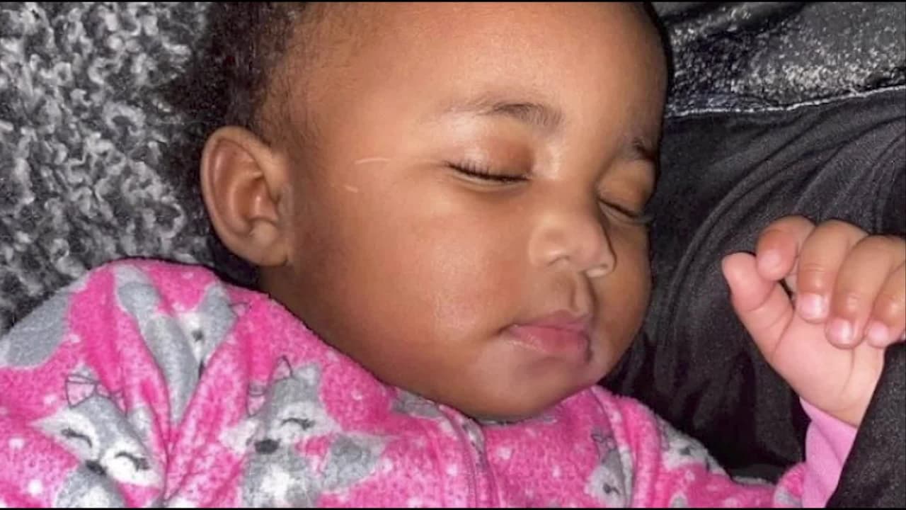 Su hermana de 11 años le salvó la vida: bebé de 8 meses sobrevive tras recibir disparo 