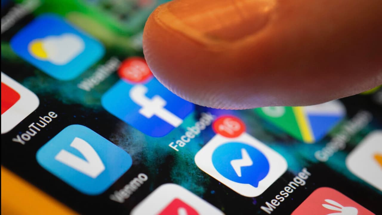 Redes sociales arriesgan la privacidad de niños y adolescentes para ganar dinero, dice la FTC