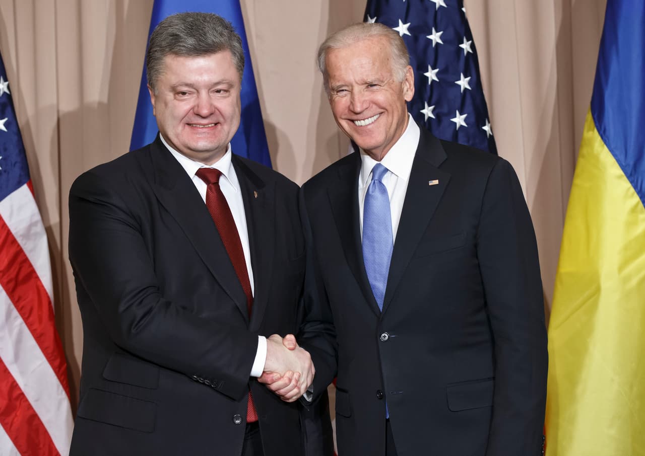 ¿Qué hizo Biden en Ucrania que ahora Trump y sus partidarios quieren que se investigue?