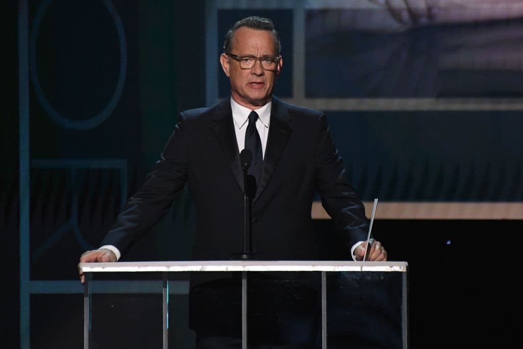 Tom Hanks en Cast Away (2000)
<br>El actor se cortó durante la filmación que posteriormente le desarrolló una fuerte infección por estafilococo.
<br>