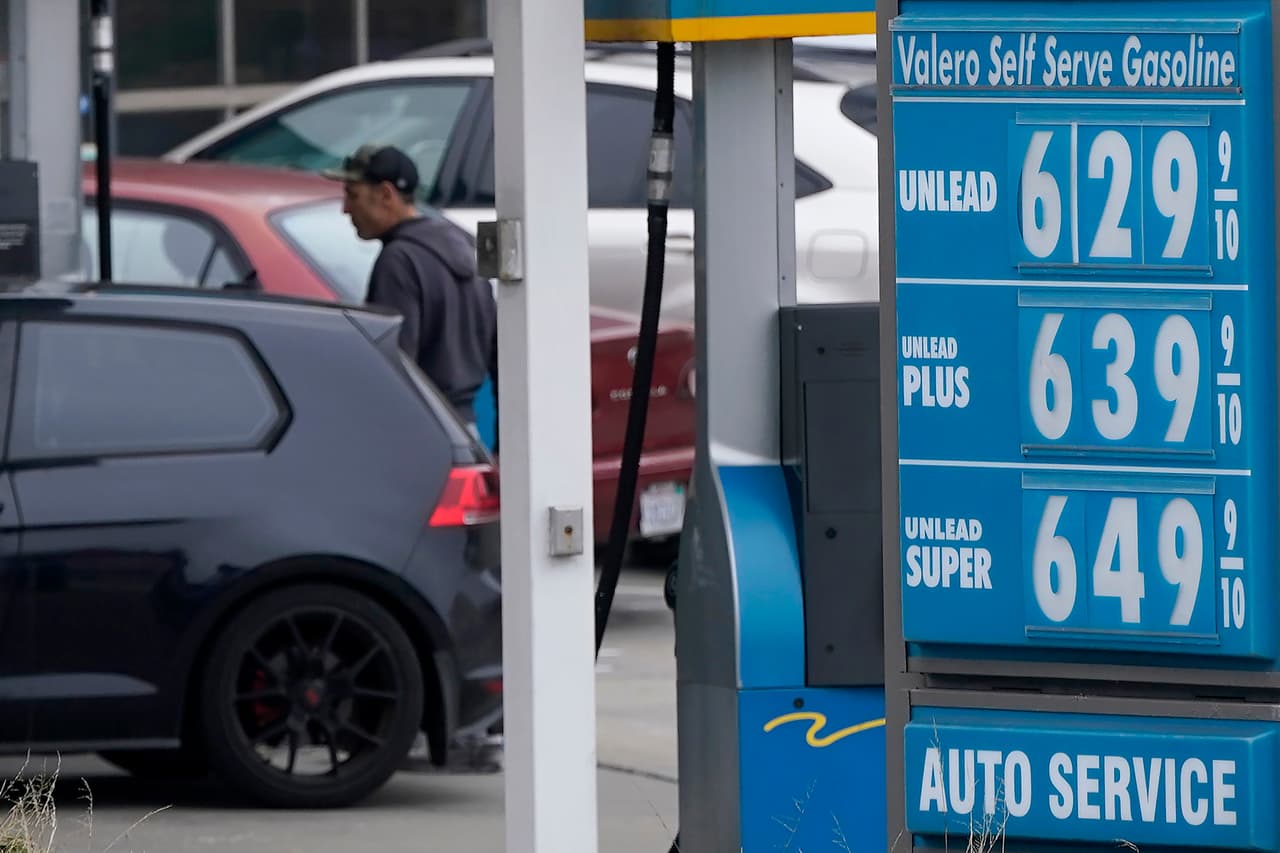 ¿Cómo afectarán los recortes de la OPEP+ a los precios de la gasolina y la inflación?