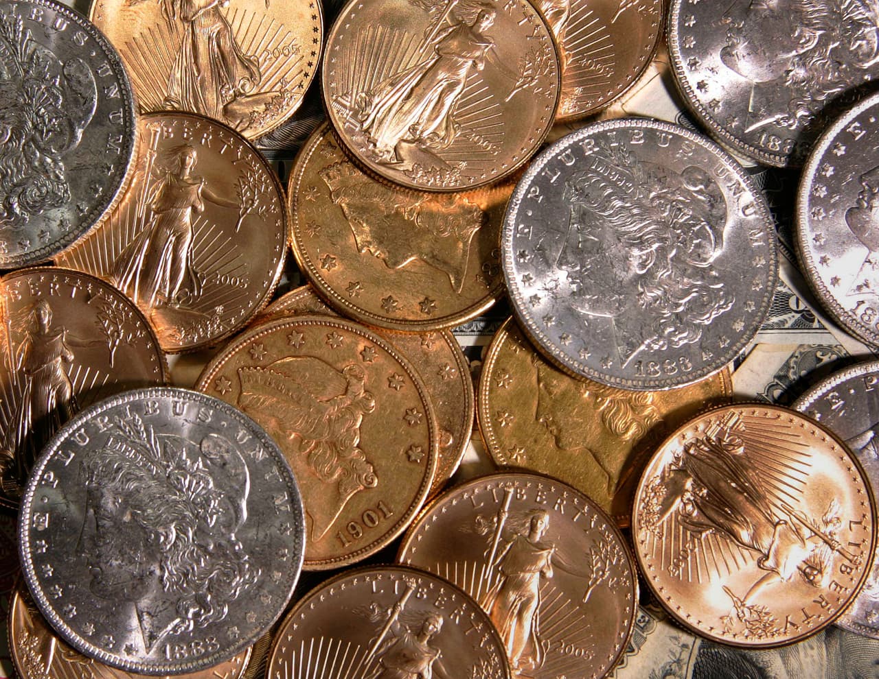 Si tienes alguna de estas piezas debes comunicarte con una tienda de cambios de monedas o buscar información en las redes sociales con el hashtag #GreatAmericanCoinHunt
