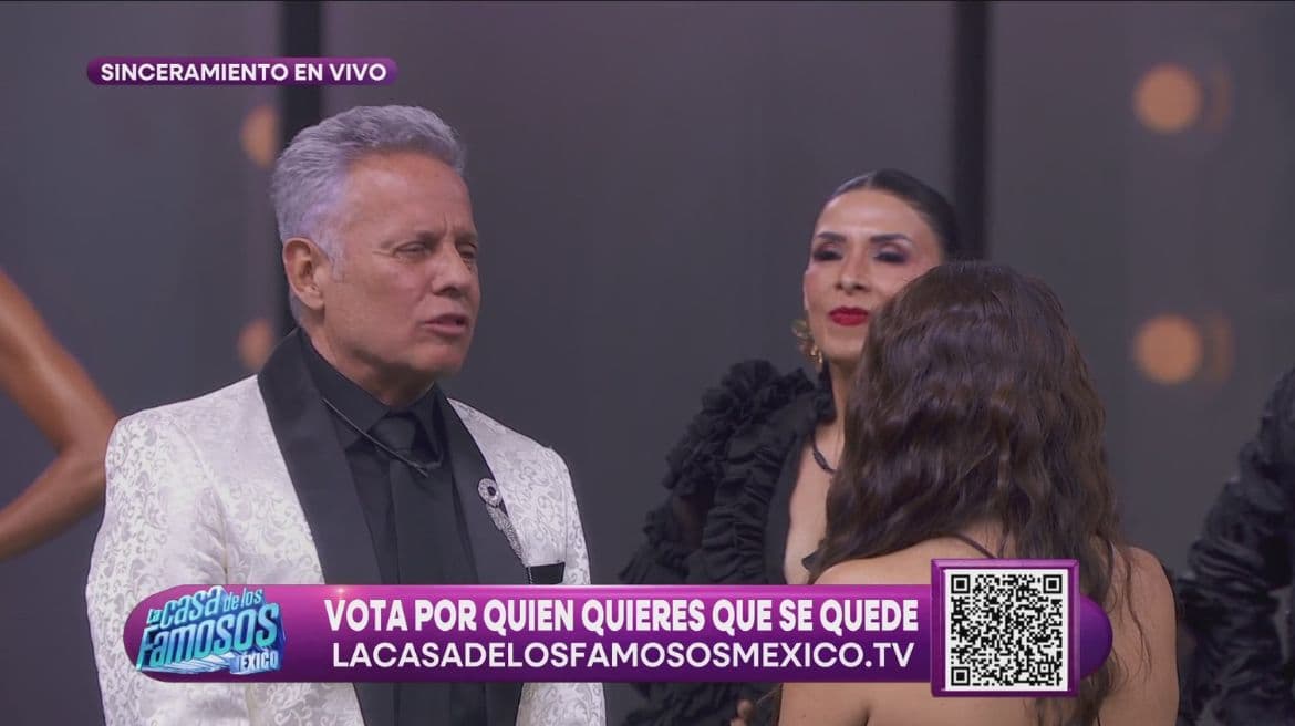 Alexis frente a Mariana