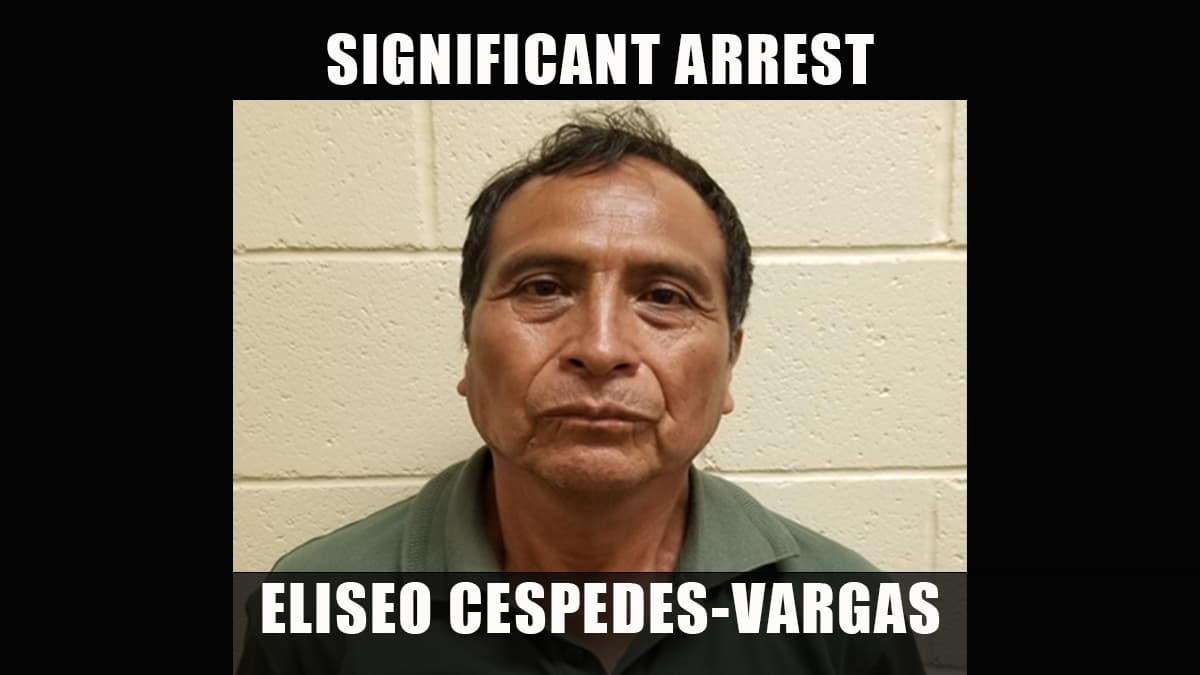 Arrestan a un migrante boliviano luego de que cruzó ilegalmente la frontera cerca de Douglas. Los registros indican que Eliseo Céspedes-Vargas fue condenado anteriormente por intento de violación en Arlington, Virginia.