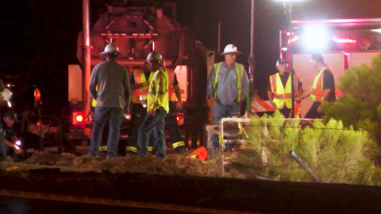 Trabajador muere al quedar atrapado seis pies bajo tierra tras colapso de zanja en construcción de Goodyear