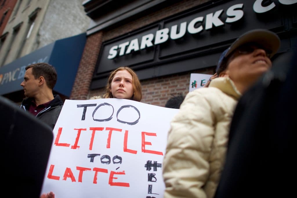 Starbucks cerrará sus más de 8,000 tiendas el 29 de mayo para educar a sus empleados sobre prejuicios raciales