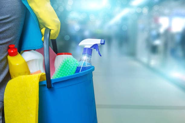 <b>Practicar la buena higiene</b>
<br>
<br>Expertos recomiendan: Tose en tu codo, en vez de tu mano. Tira los pañuelos en la basura después de sonarte la nariz. Mantén limpias las superficies de tu casa. Usa alcohol para desinfectar.