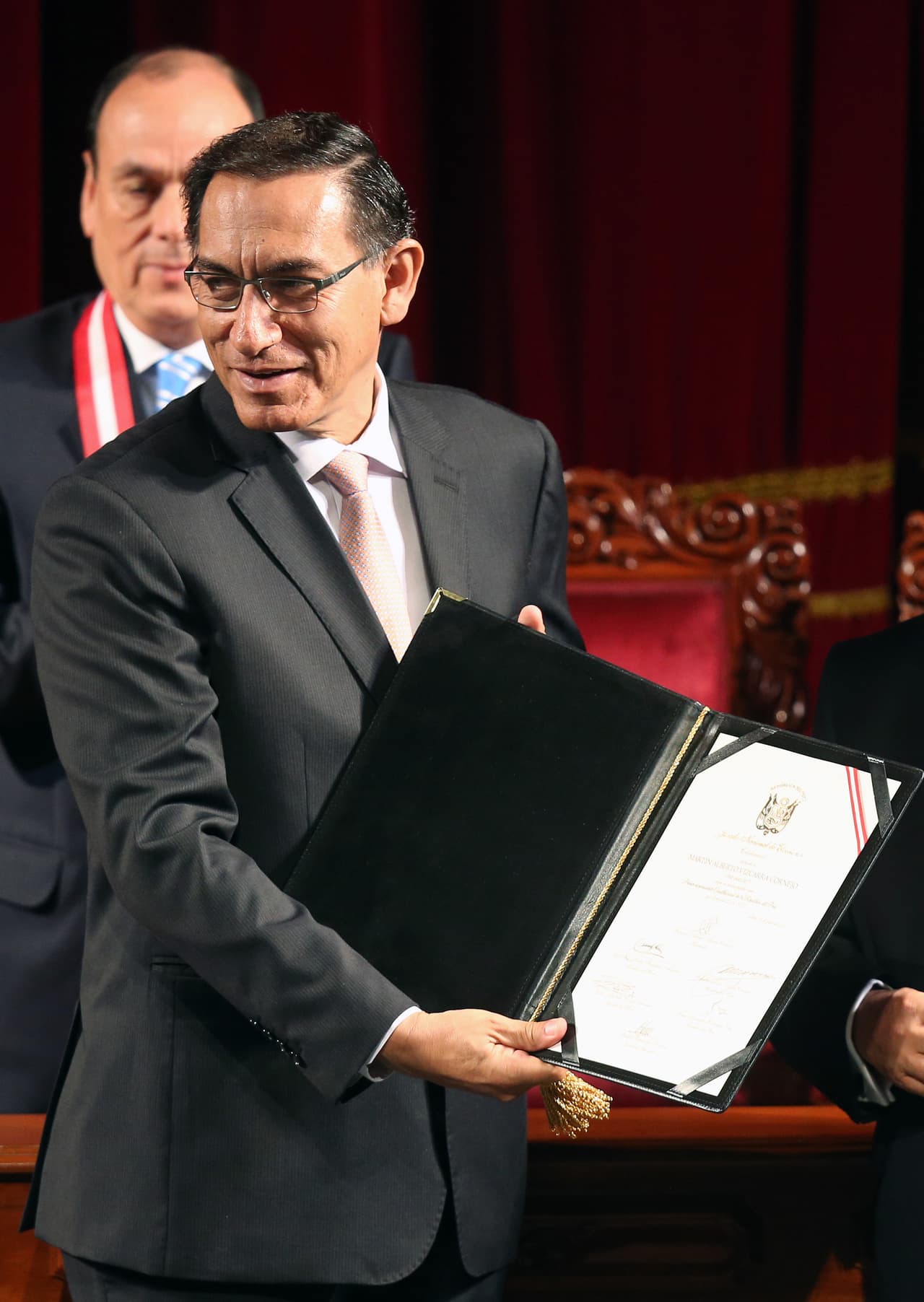 Martín Vizcarra jura como presidente de Perú tras la renuncia de Kuczynski 