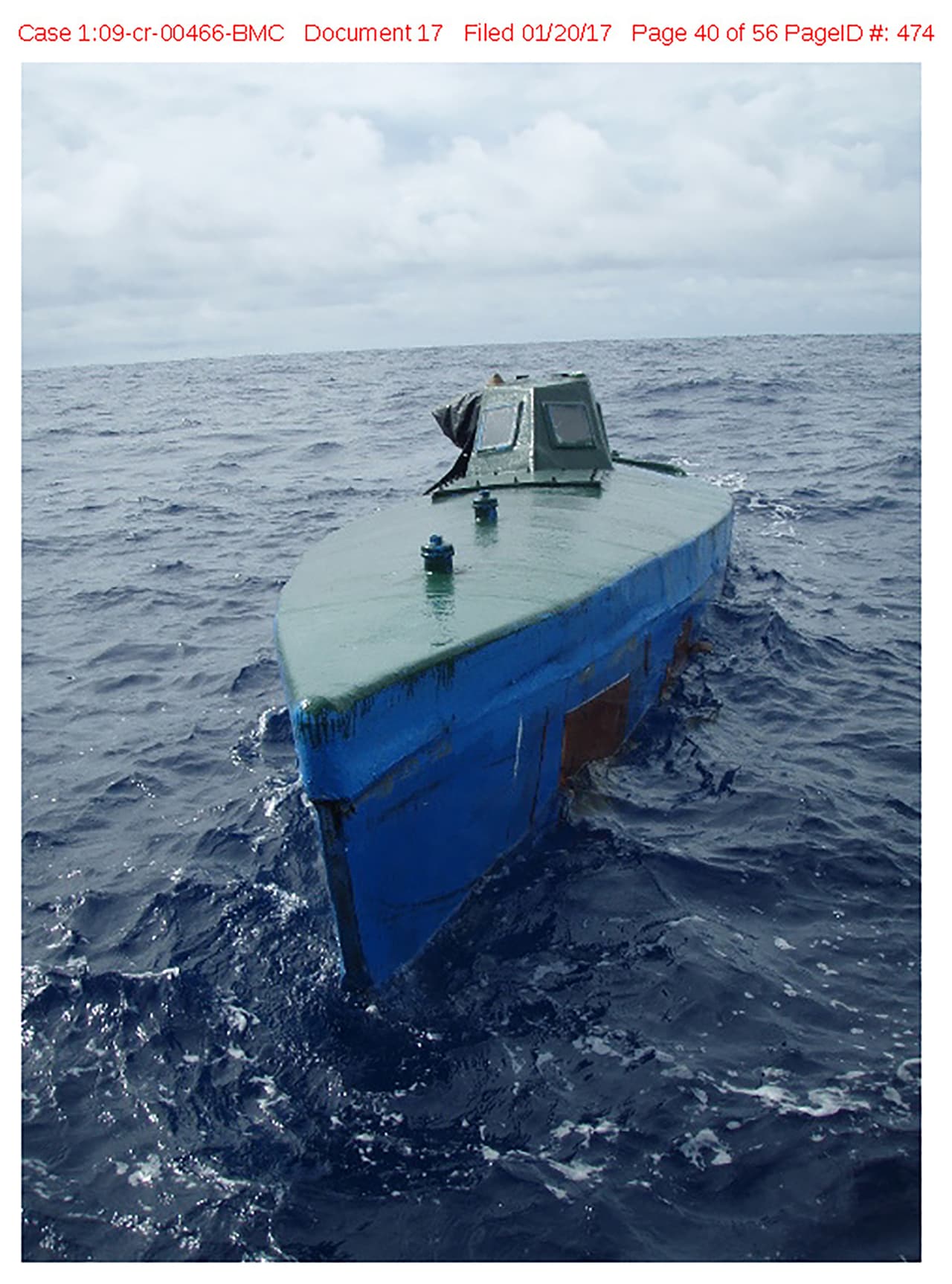 <b>Evidencia 6:</b> En este semisumergible incautaron 1,302 kg de cocaína en el Pacífico Este.