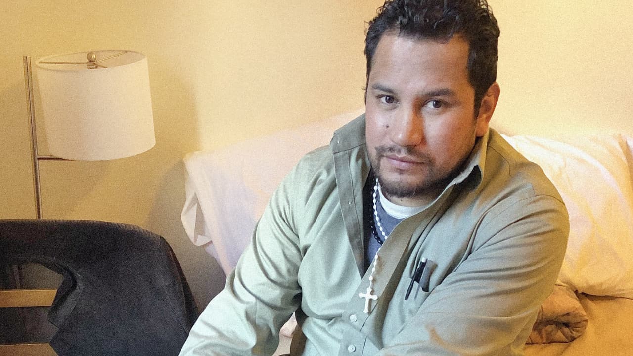 Este hispano se enfrentó al covid-19 a dos meses
de salir en libertad y aún busca dónde vivir y trabajar
